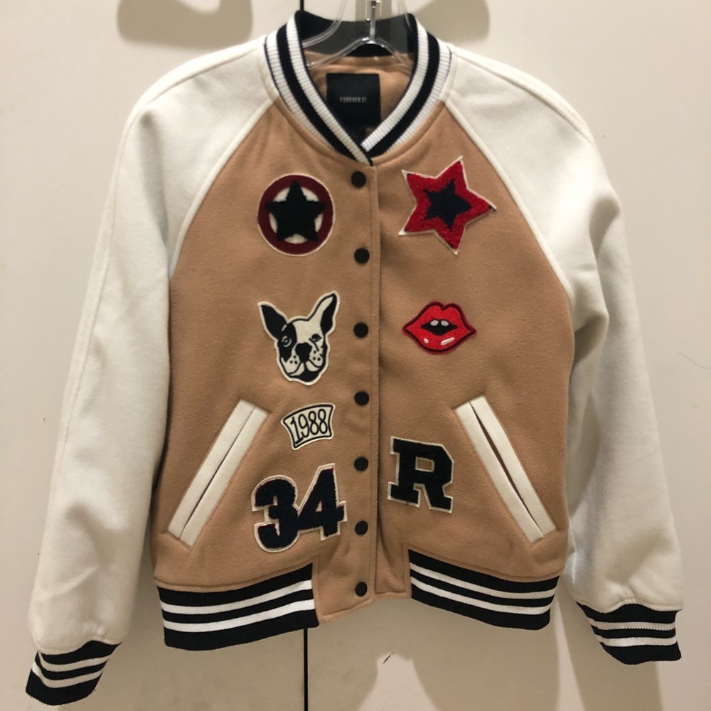 Cute jacket!! 🐶 - Picture 2 of 2